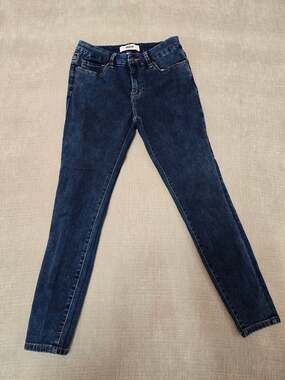 Mica Los Angeles Size 27 Dark Wash Skinny Jeans